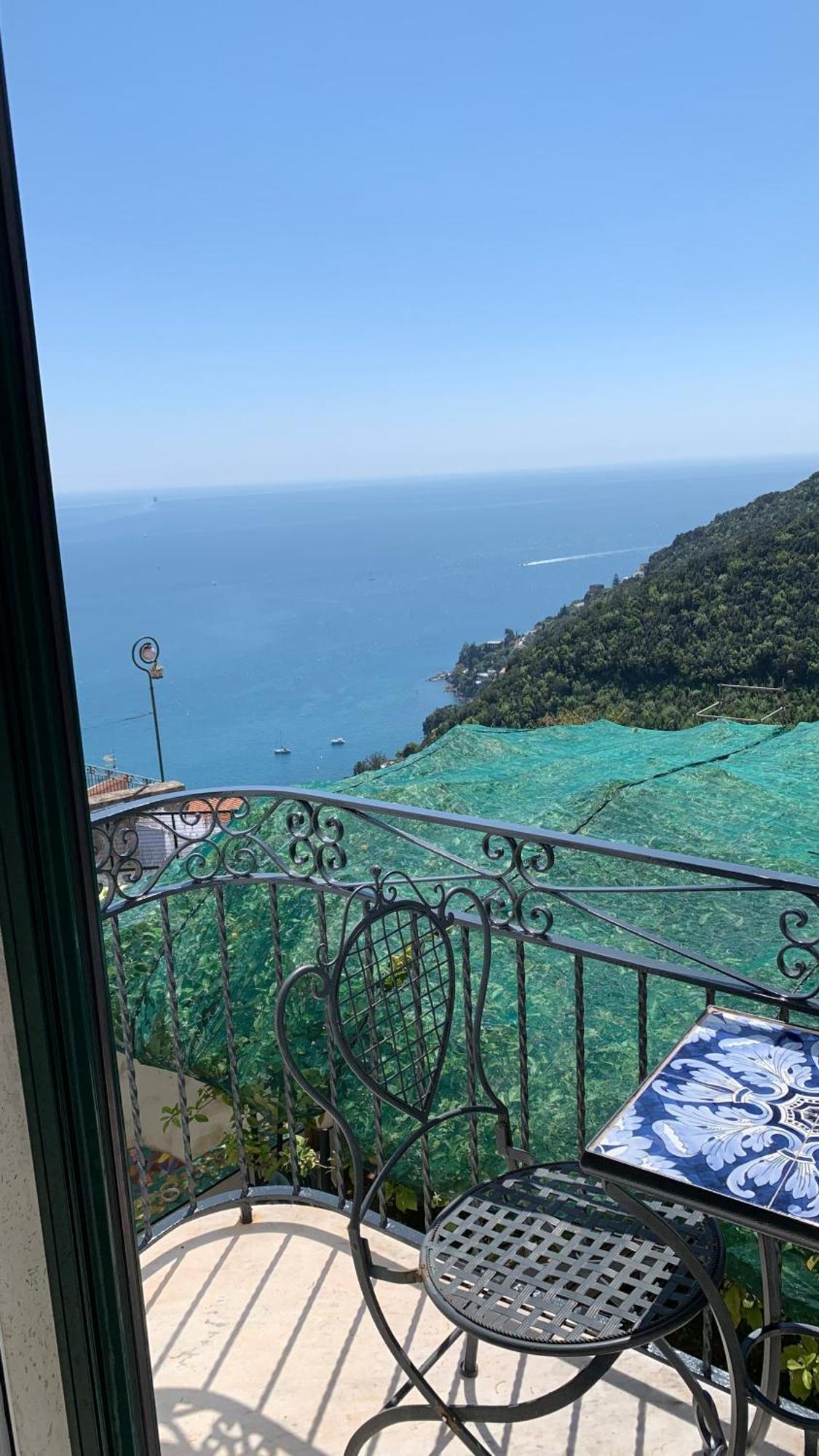 villa verde sul mare Vietri Esterno foto