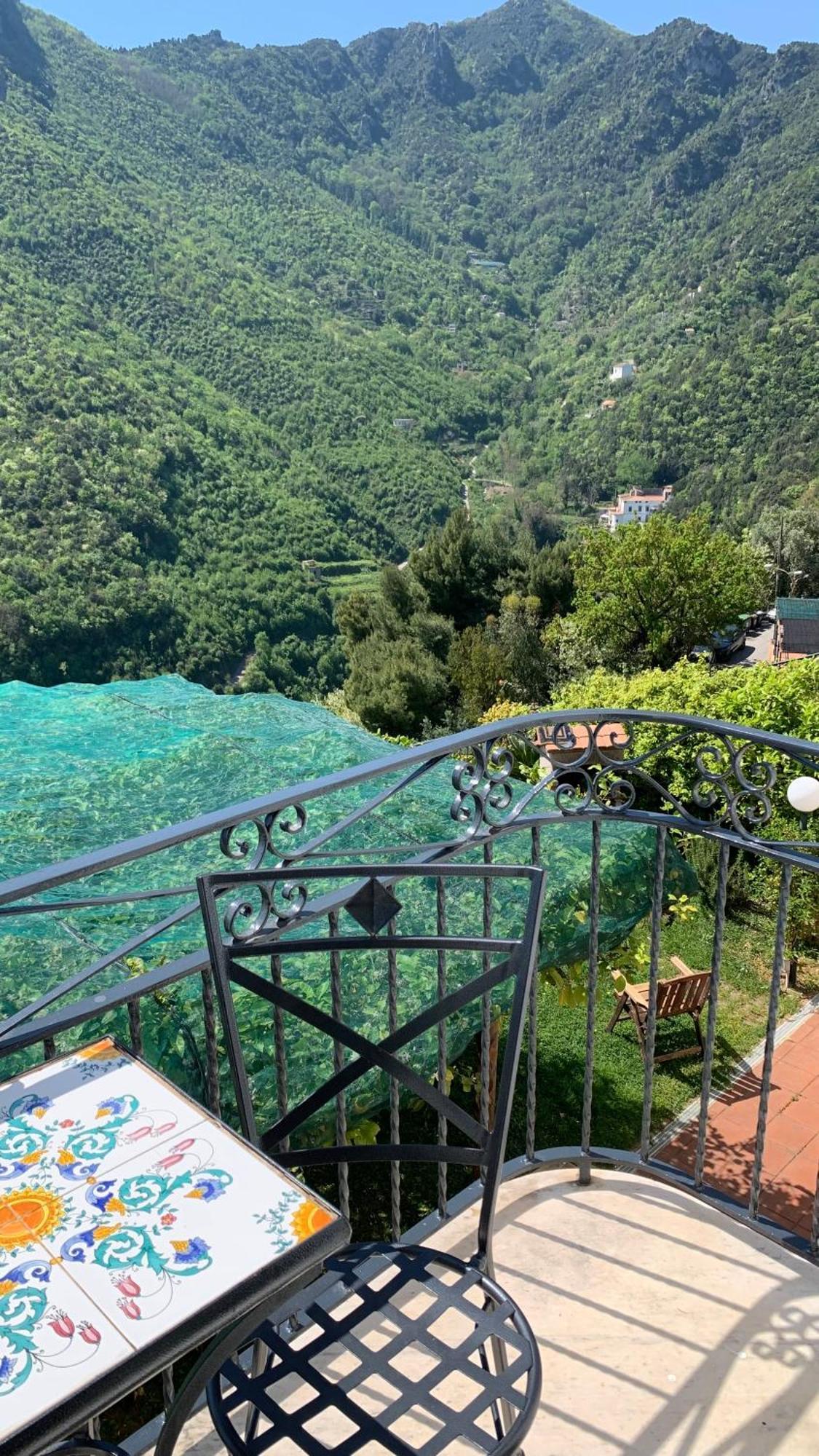 villa verde sul mare Vietri Esterno foto
