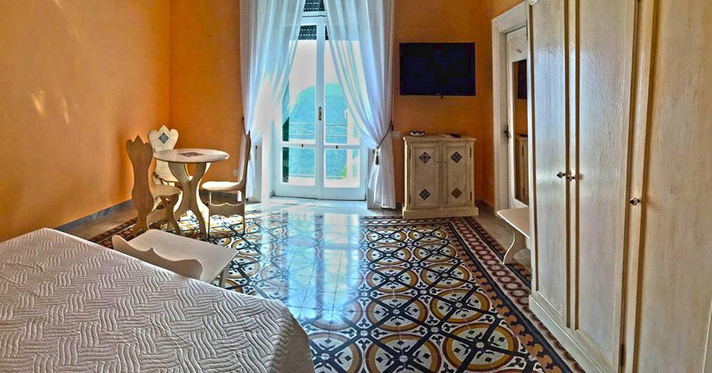 villa verde sul mare Vietri Esterno foto